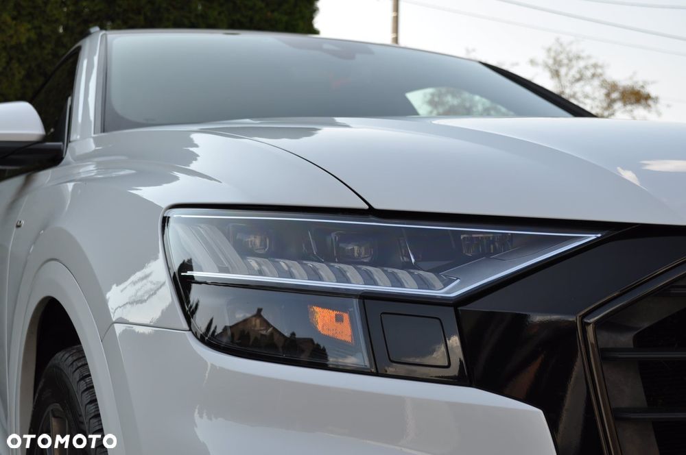 Audi Q8 55 TFSI mHEV Quattro Tiptronic - 4