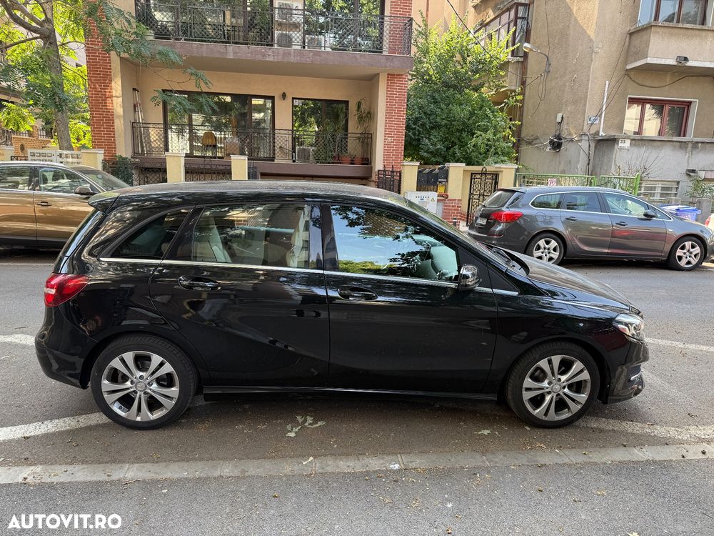 Mercedes-Benz B - 2