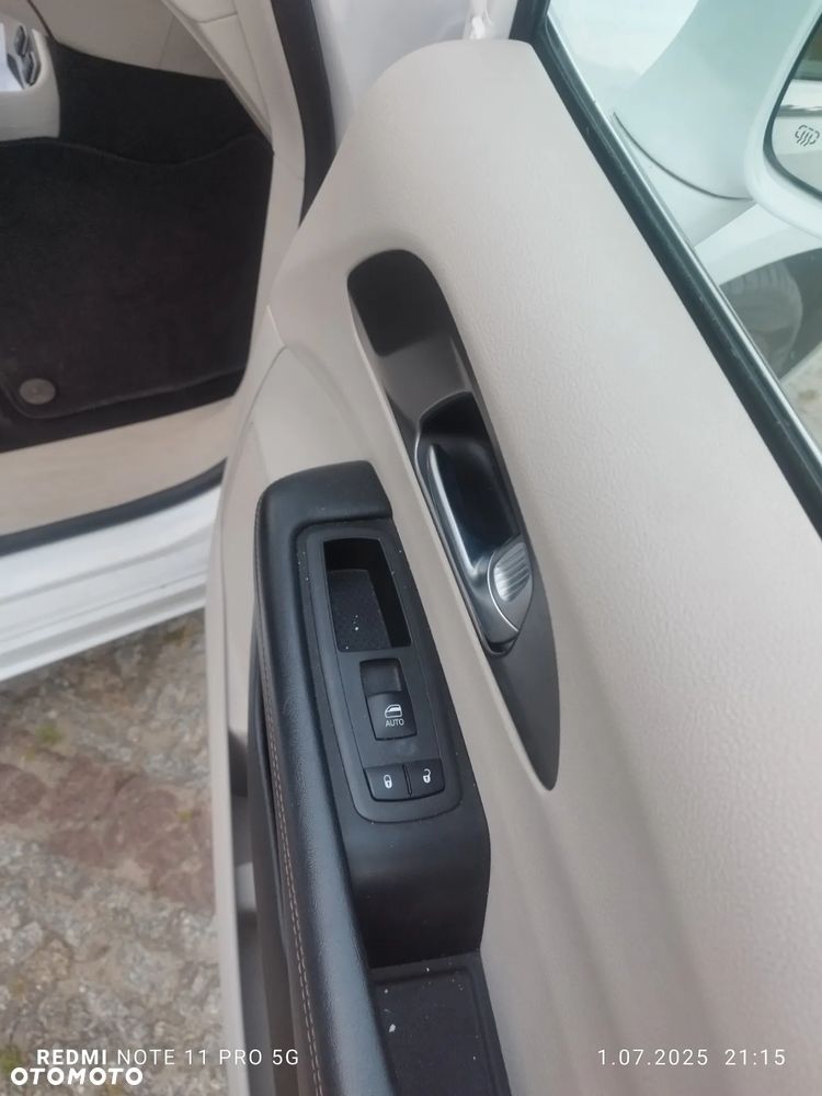 Chrysler Pacifica - 11