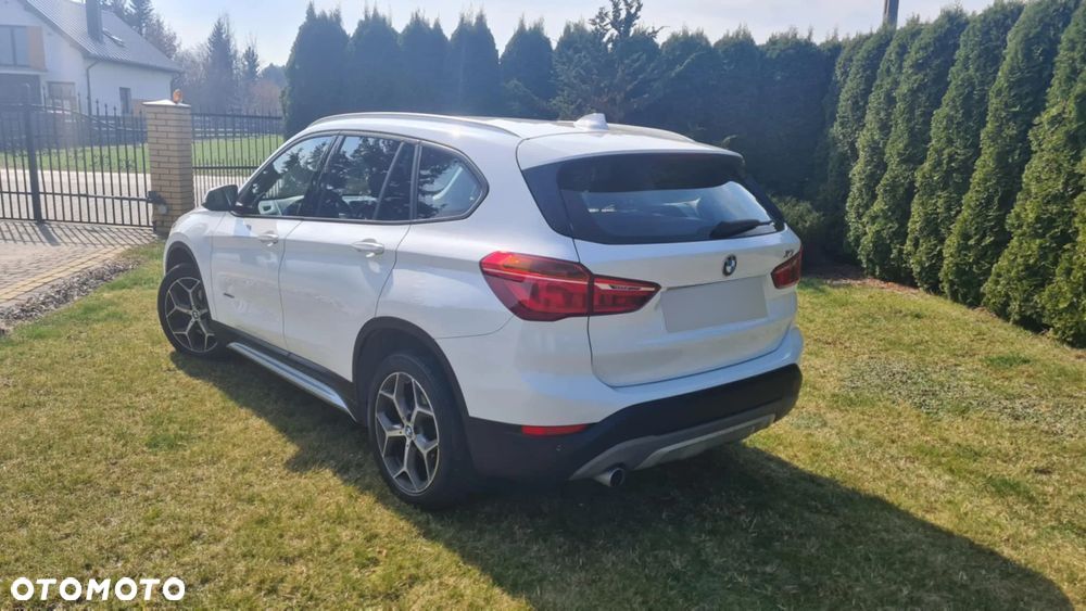 BMW X1 xDrive18d xLine sport - 5