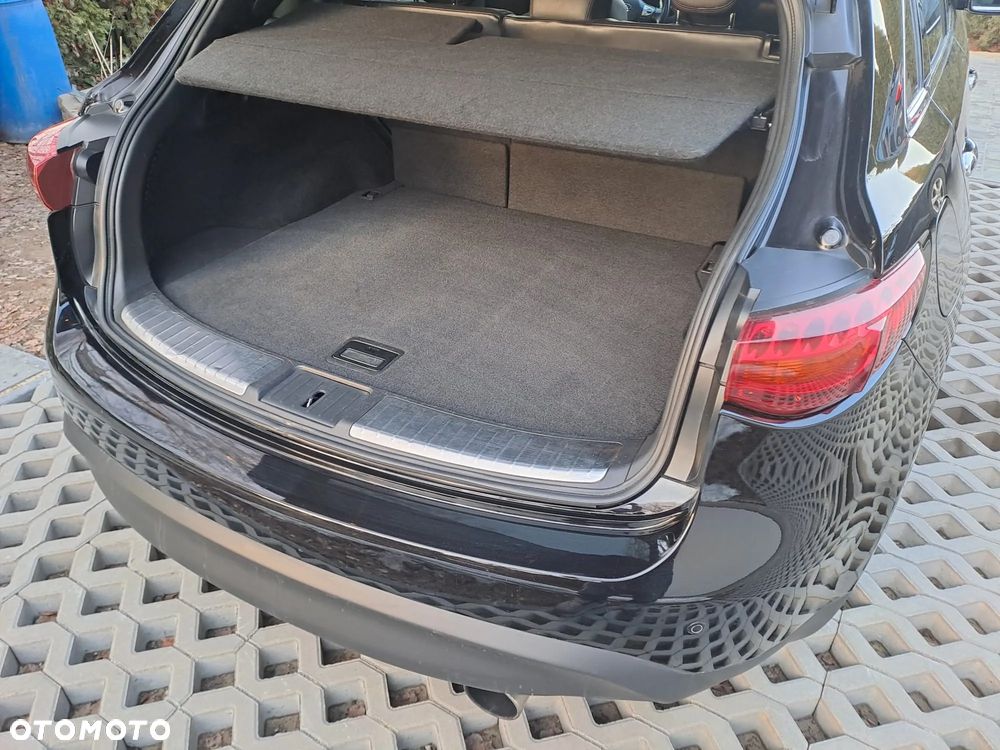 Infiniti QX70 3.0d S Premium - 8