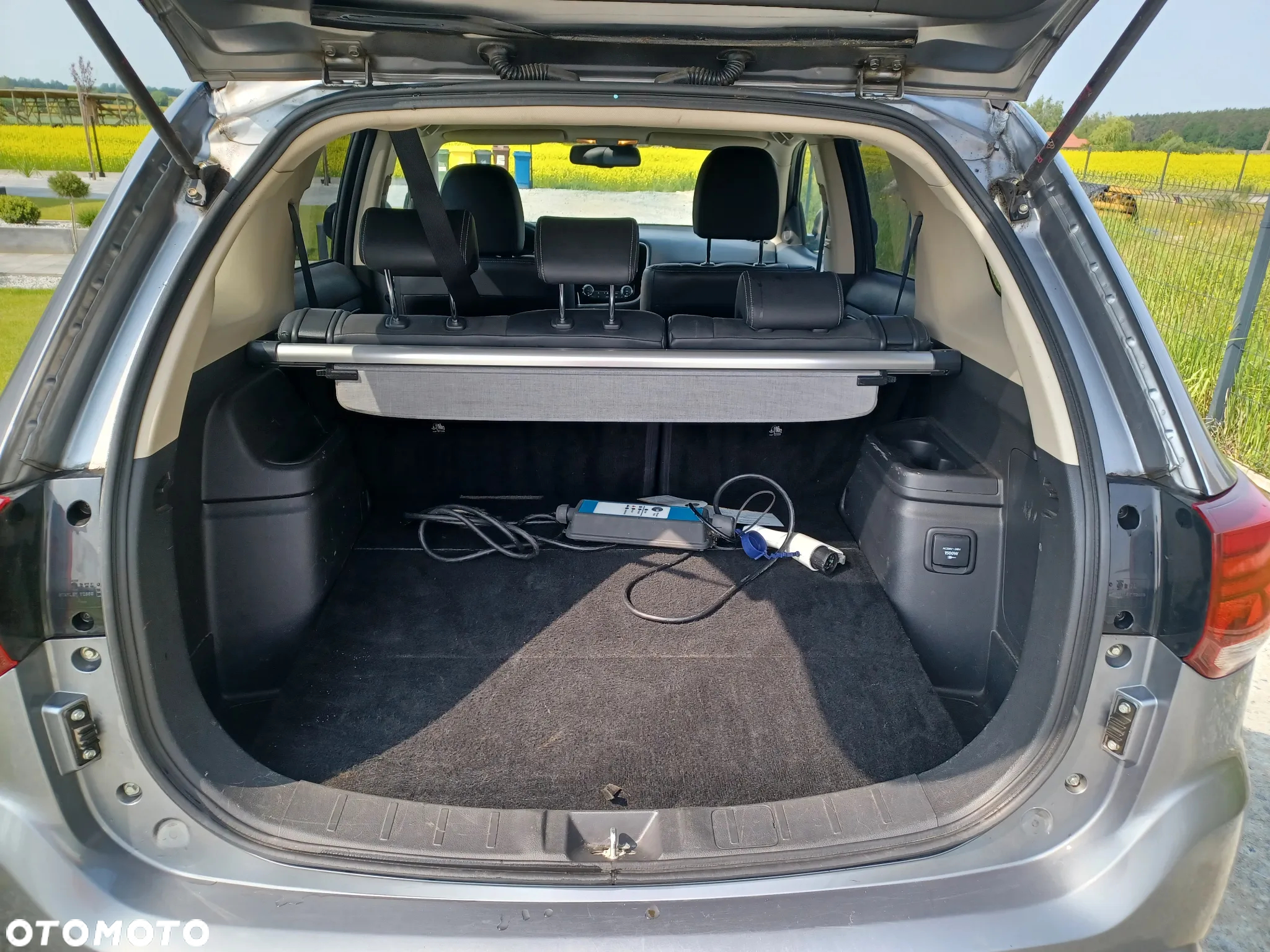 Mitsubishi Outlander 2.0 4WD Plug-In Hybrid Plus - 30