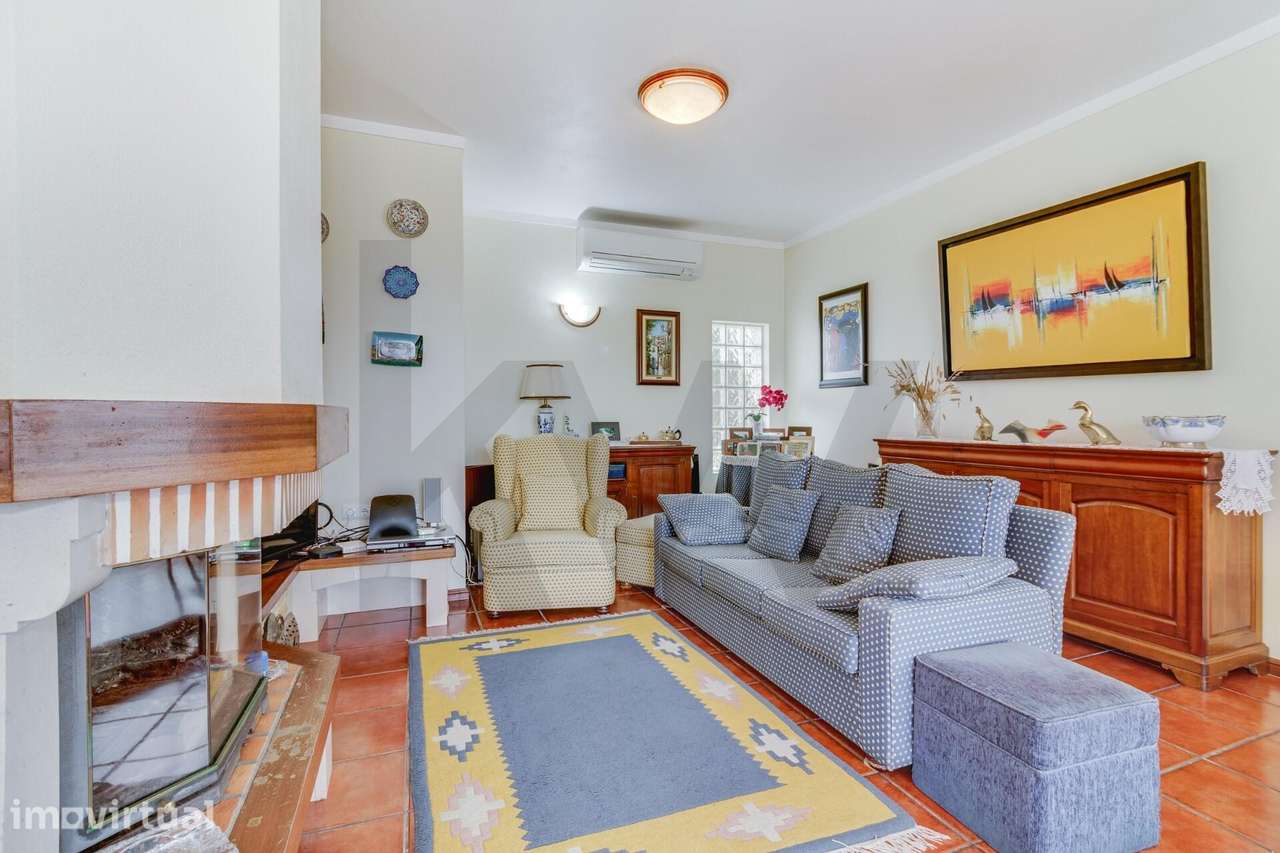 Moradia T5 Independente, com jardim, piscina coberta e garagem a 8 min - Grande imagem: 5/55