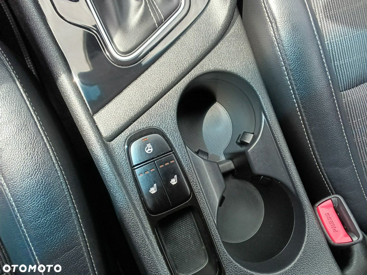 Kia Niro 1.6 GDI Hybrid Business Line - 31