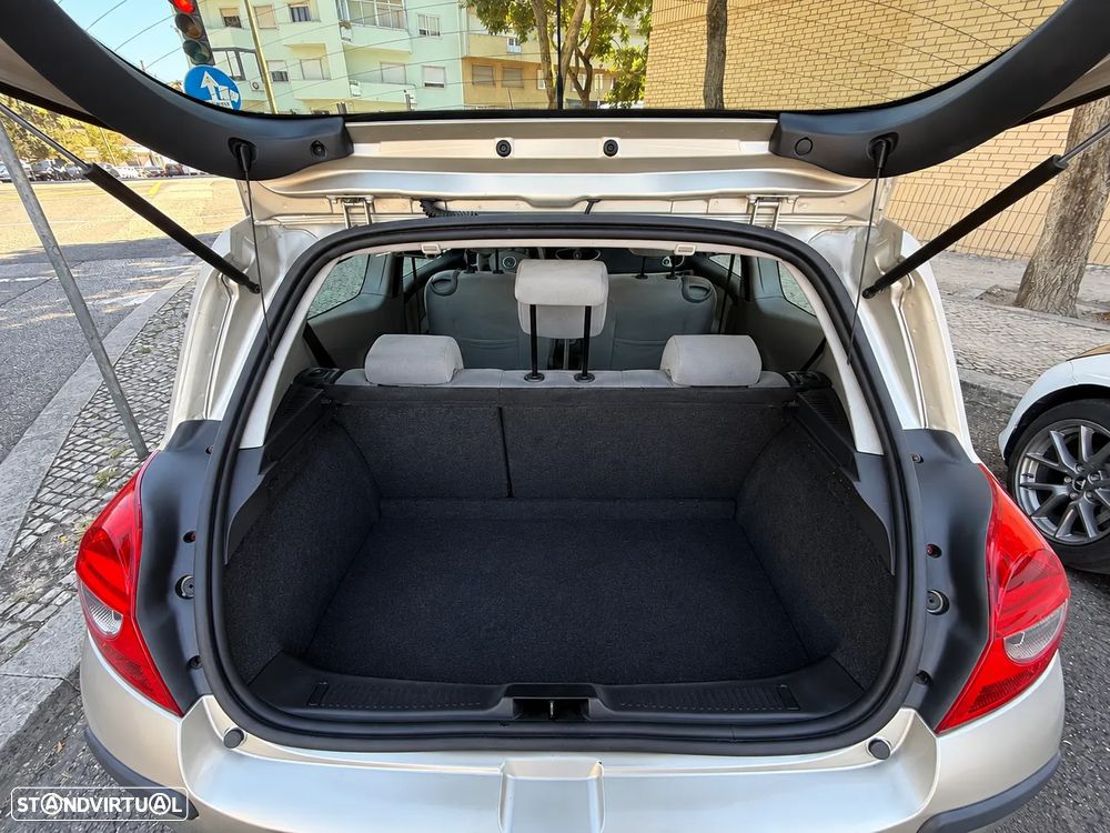 Renault Clio 1.2 16V Dynamique - 5