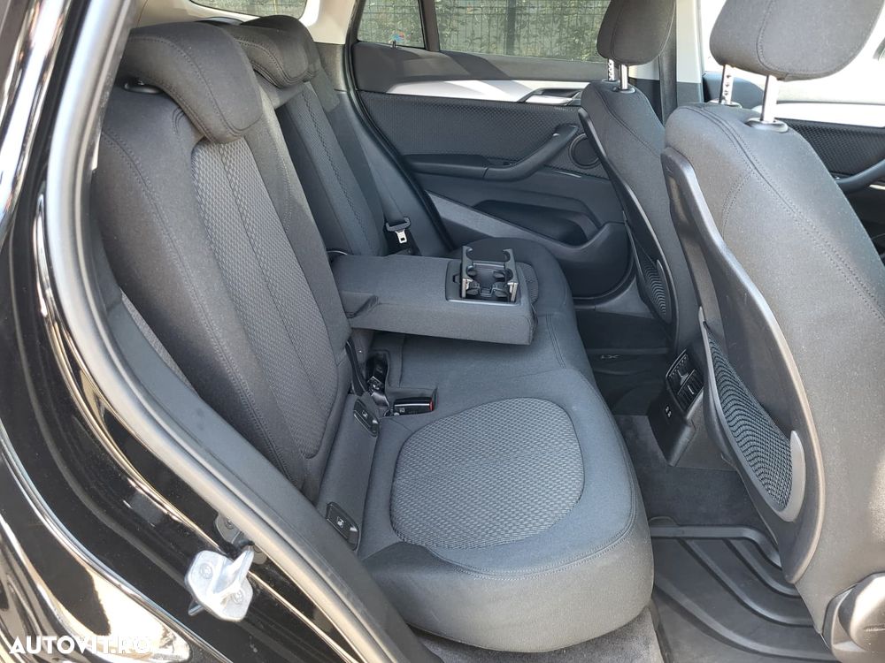 BMW X1 sDrive18d AT - 13