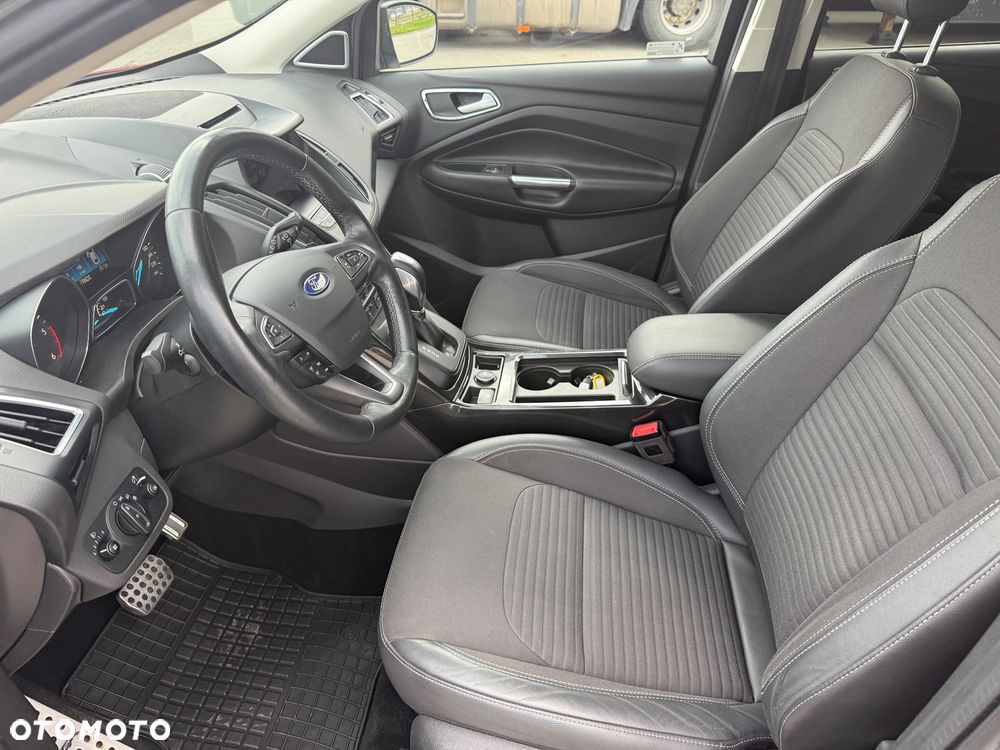 Ford Kuga 2.0 TDCi 4x4 Titanium - 26