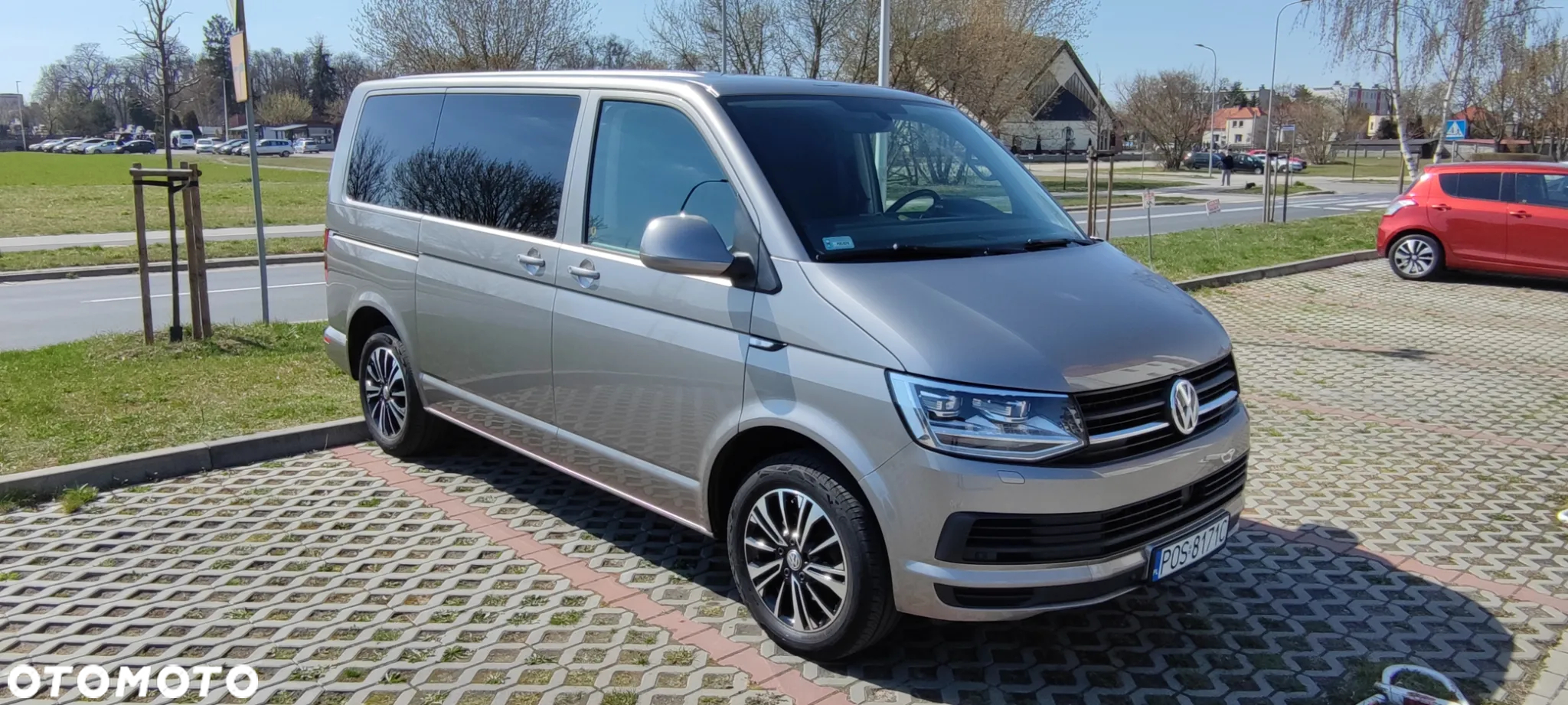 Volkswagen Multivan - 2