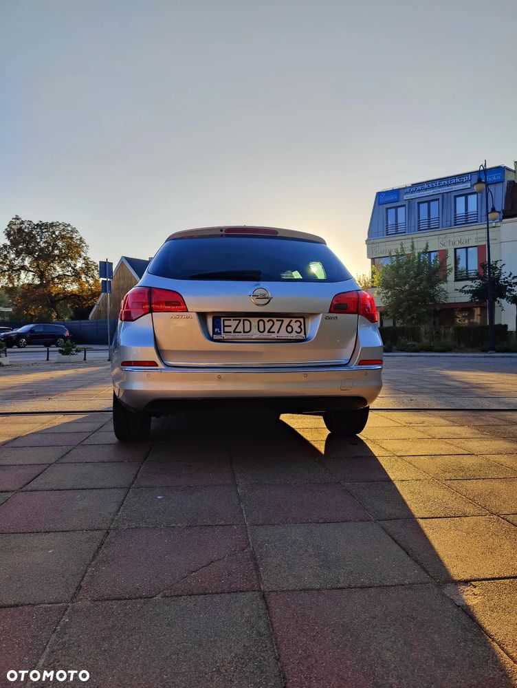 Opel Astra 1.7 CDTI Cosmo - 5