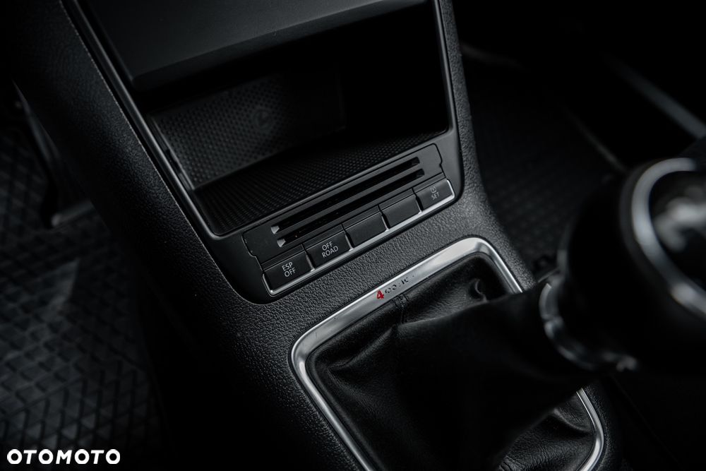 Volkswagen Tiguan 2.0 TDI DPF 4Motion Sport & Style - 32