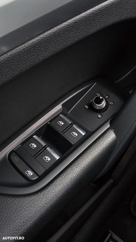 Audi Q5 50 TFSI e quattro S tronic design - 19