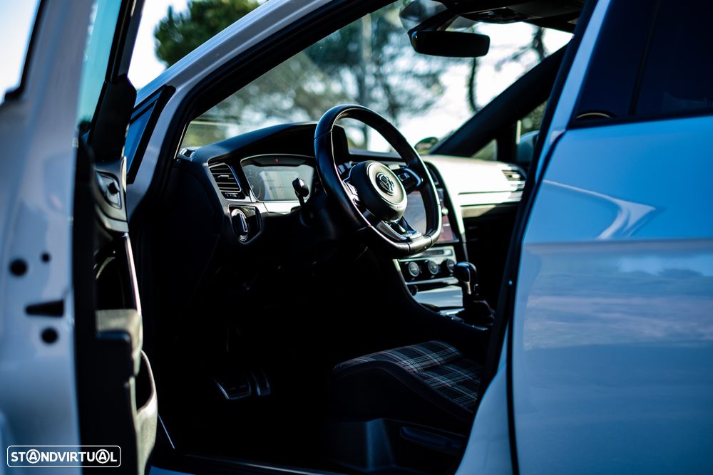 VW Golf GTI (BlueMotion ) DSG - 10