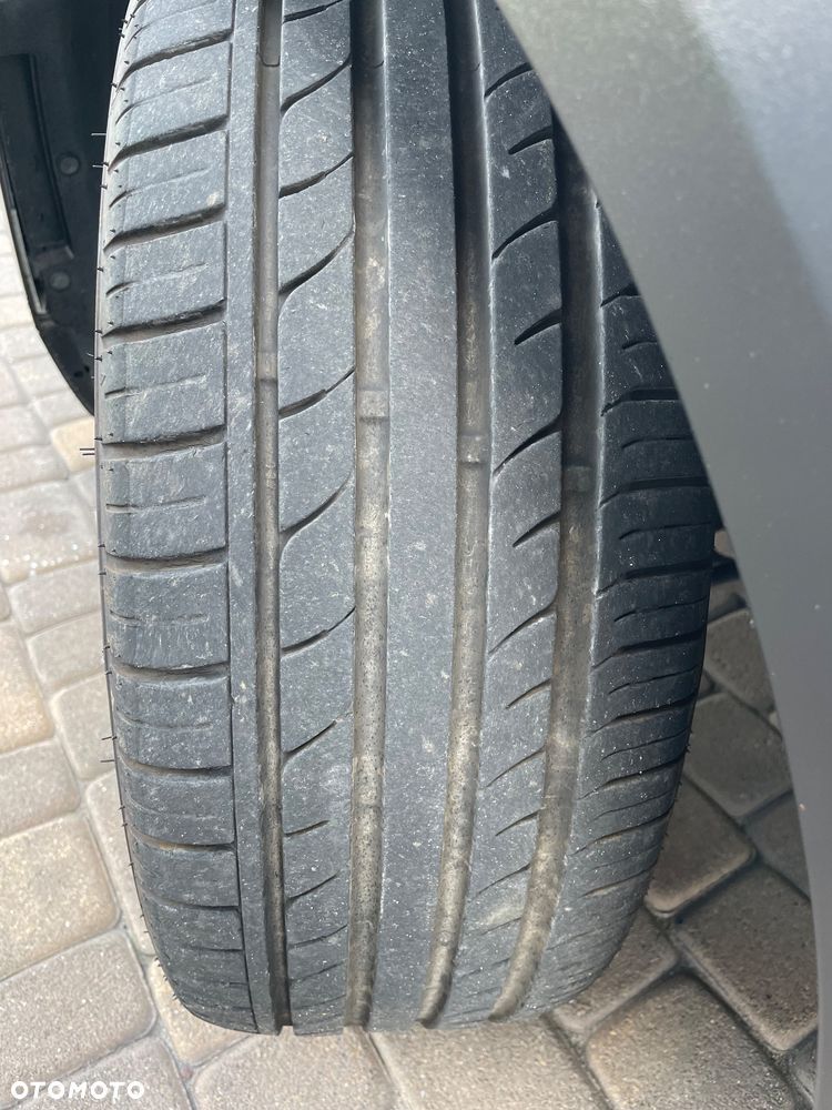 Kia Niro - 38