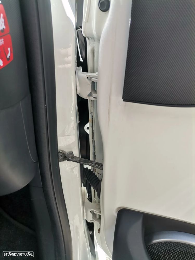 Toyota Aygo 1.0 + AC+VSC - 23