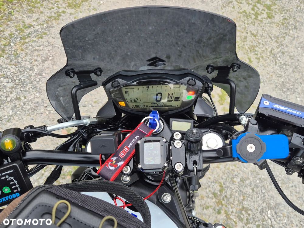 Suzuki SV - 13