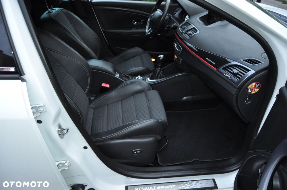 Renault Megane TCe 220 Start & Stop GT 220 - 13