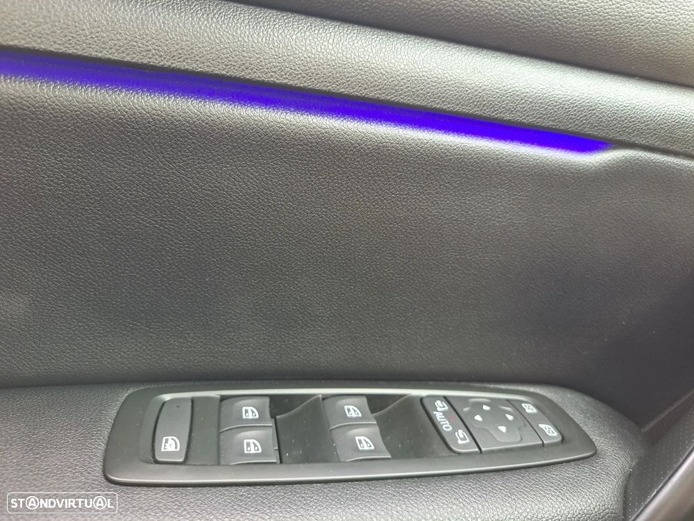 Renault Mégane ENERGY TCe 130 INTENS - 15