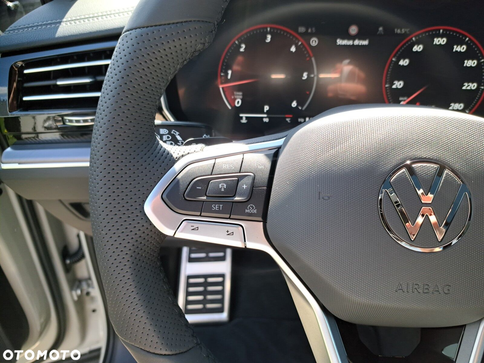 Volkswagen Touareg 3.0 V6 TDI 4Motion R-Line - 23