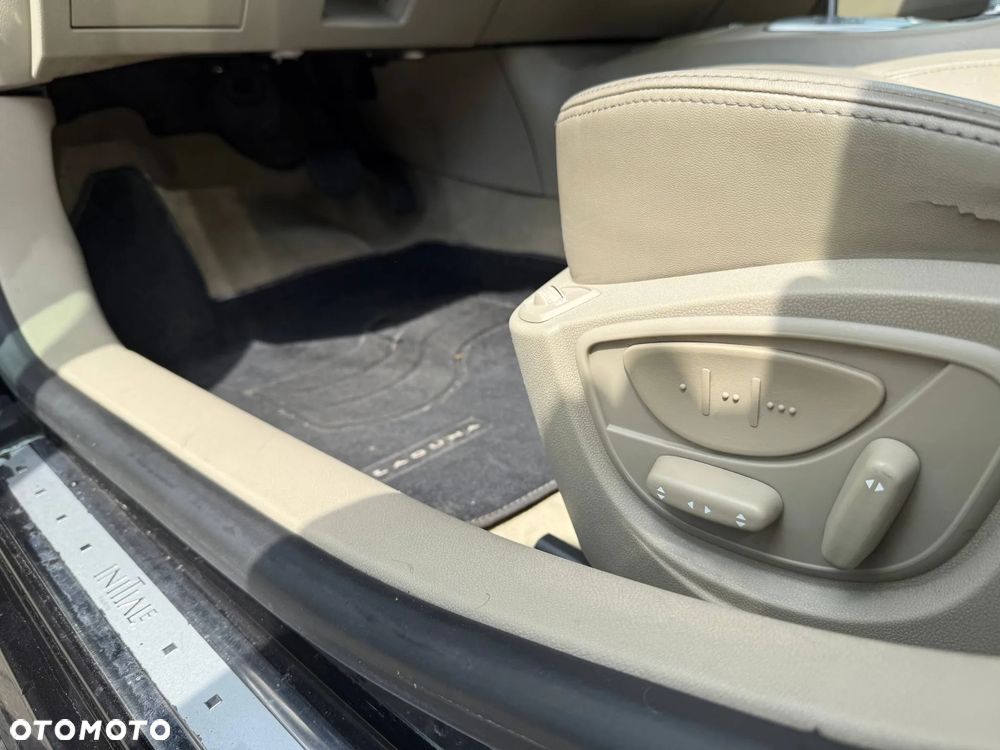 Renault Laguna 2.0 DCi Initiale - 33