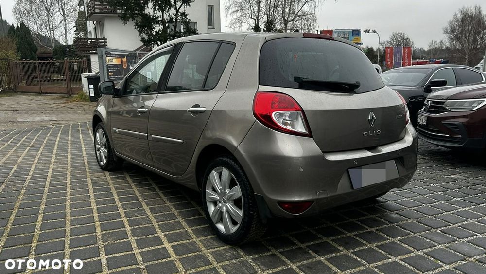 Renault Clio - 5
