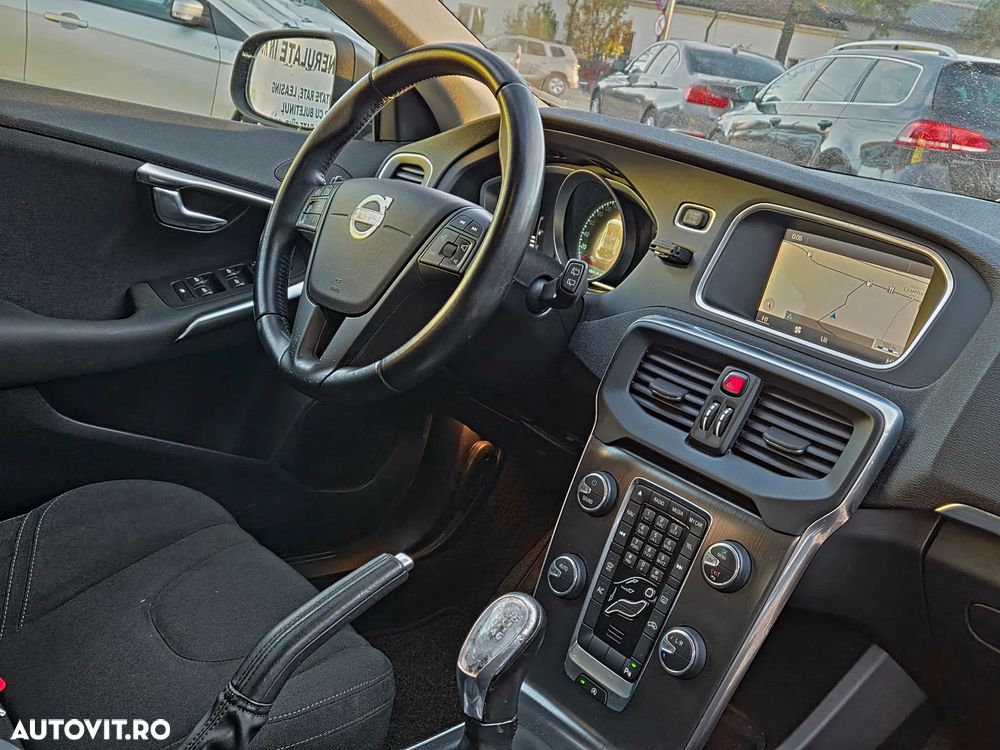 Volvo V40 D2 Kinetic - 6