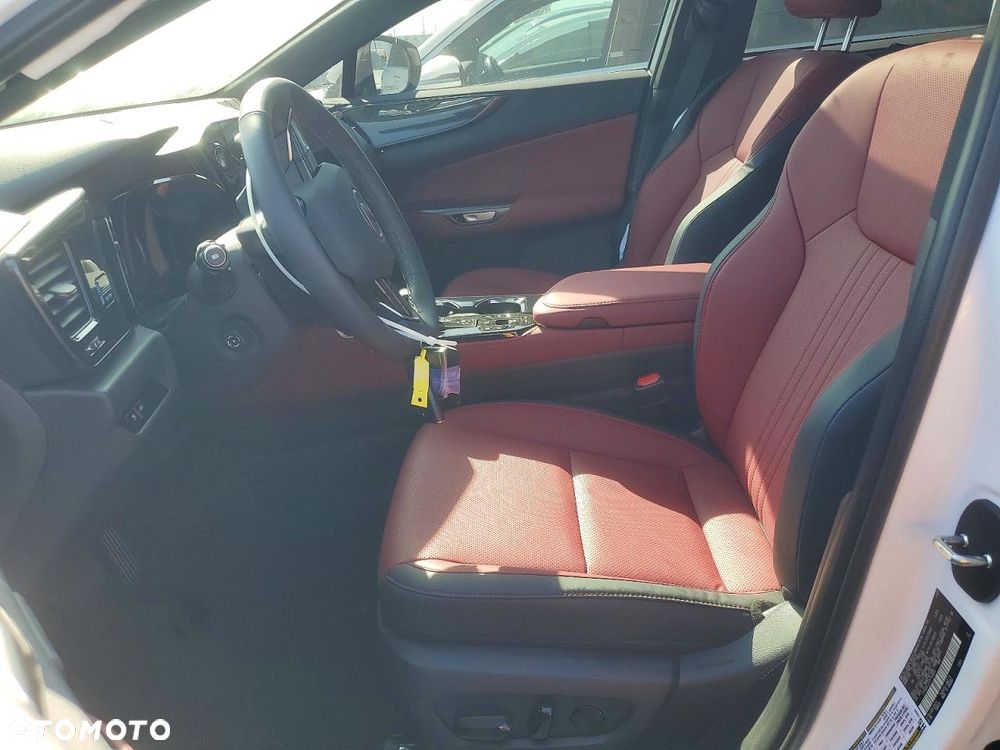 Lexus NX - 8