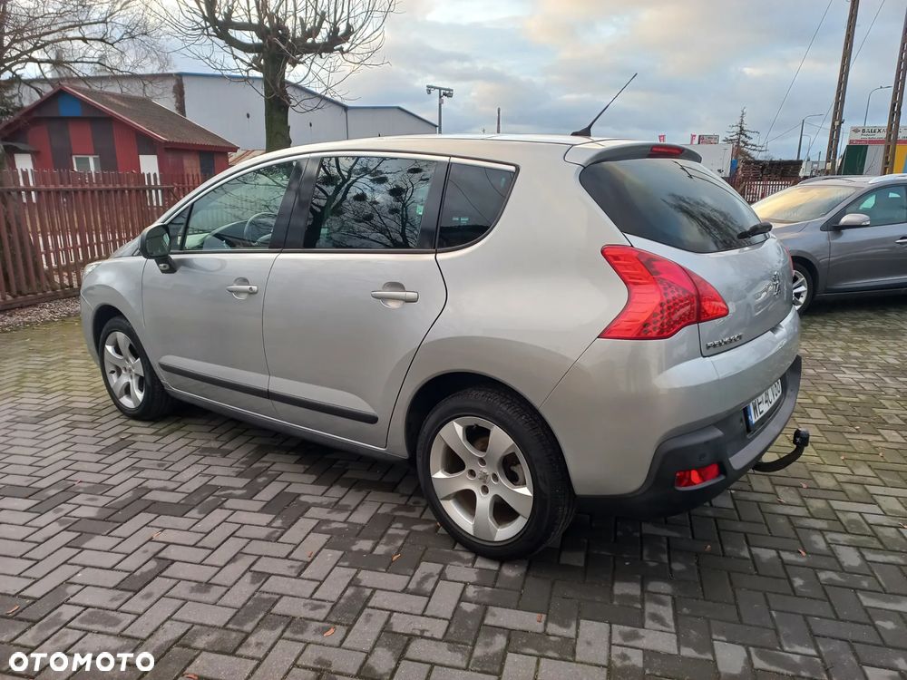 Peugeot 3008 1.6 HDi Premium - 3