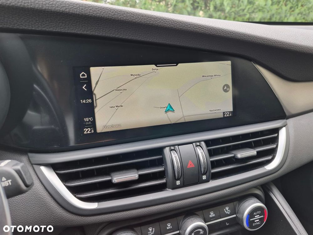 Alfa Romeo Giulia 2.2 D Turbo Sprint - 19