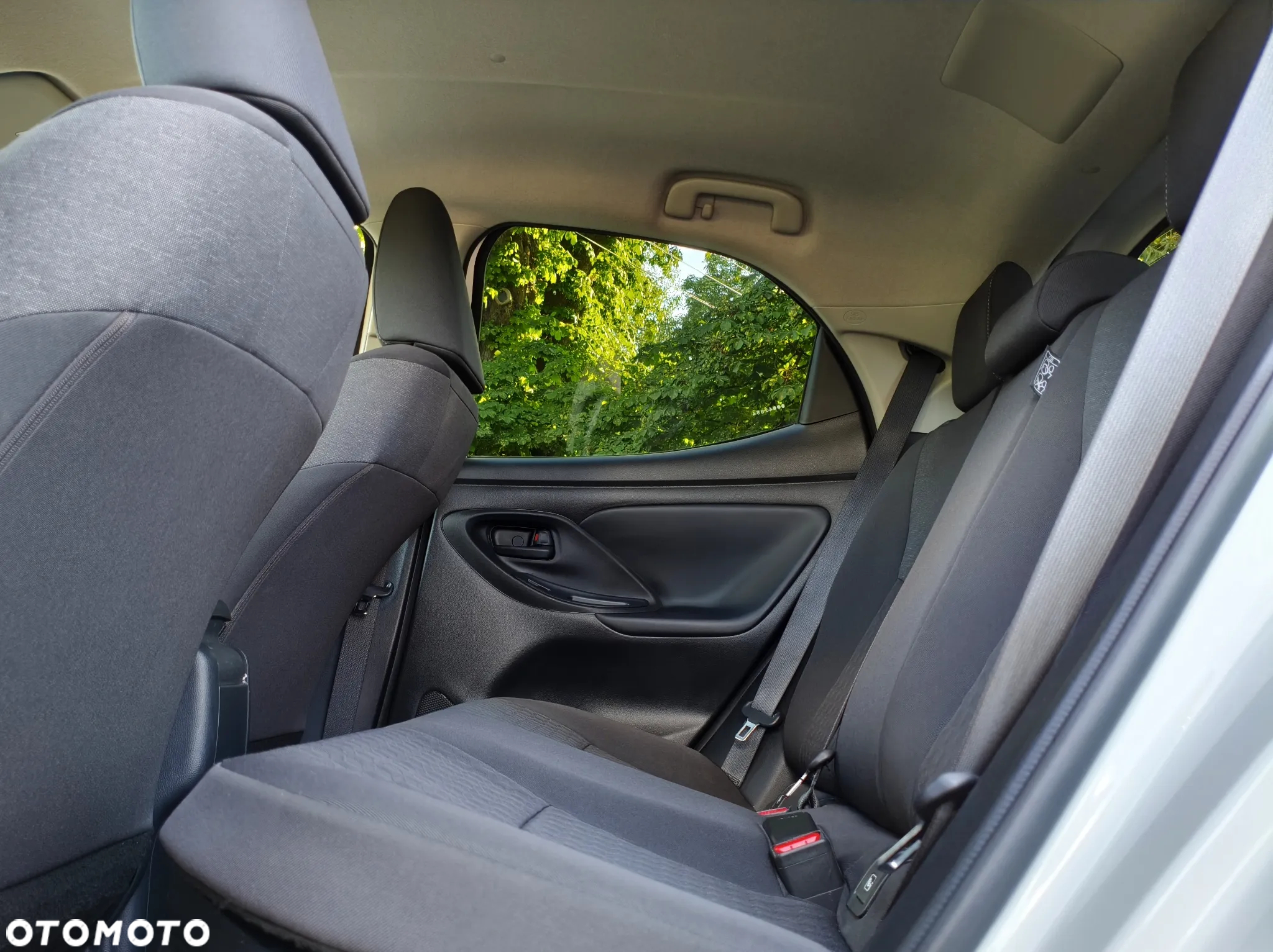 Toyota Yaris Hybrid 1.5 Selection Style - 29