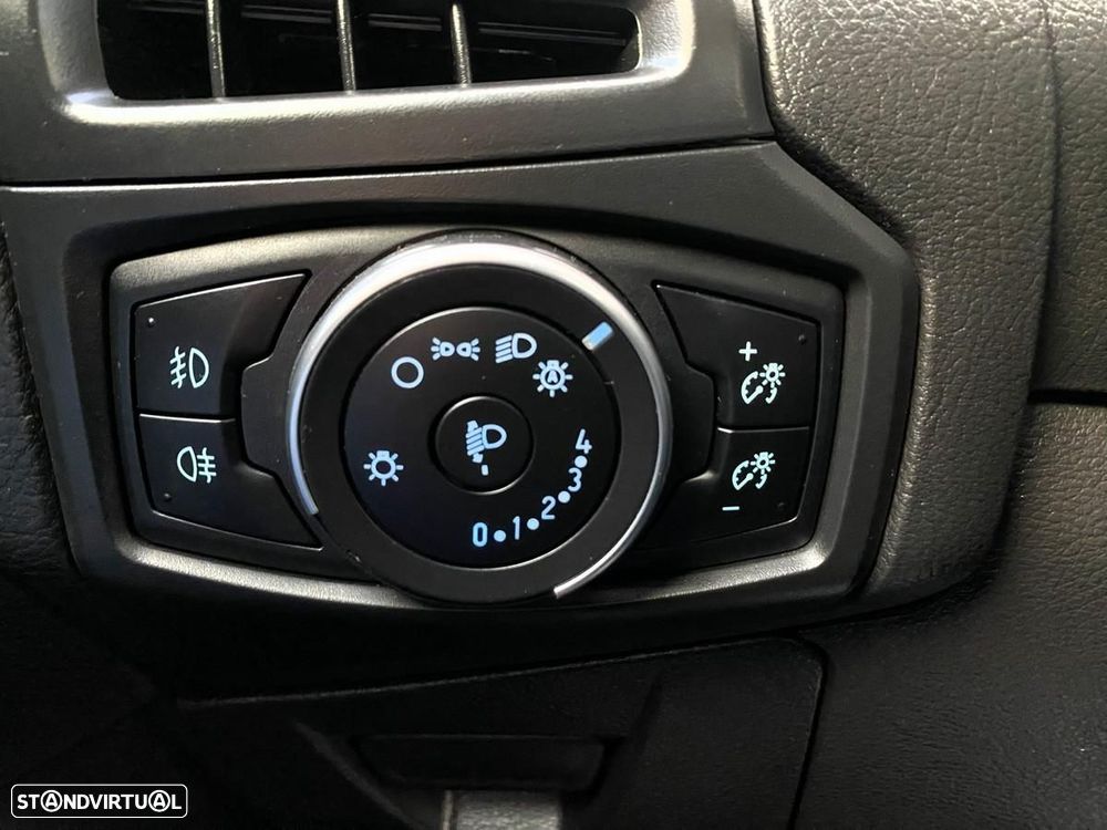 Ford Focus SW 1.5 TDCi Titanium - 25