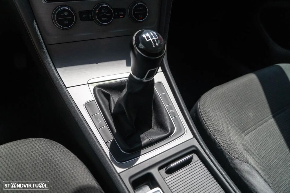 VW Golf 1.6 TDi GPS Edition - 19