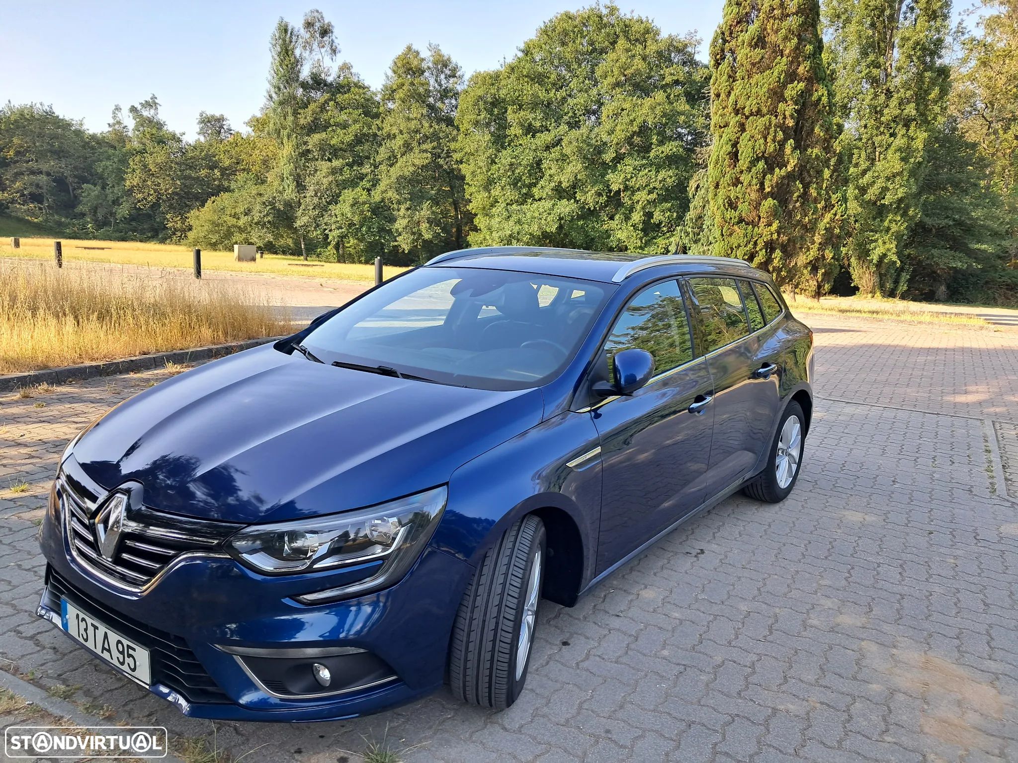 Renault Mégane Sport Tourer 1.5 dCi Intens - 1