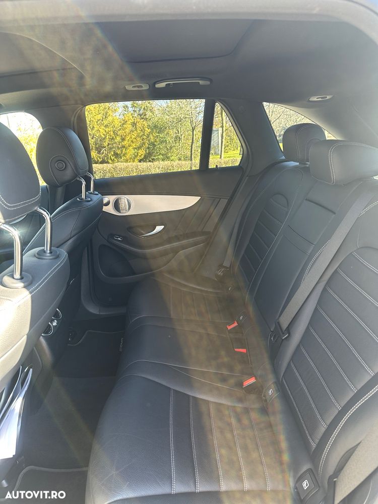 Mercedes-Benz GLC 300 d 4MATIC 9G-TRONIC - 11