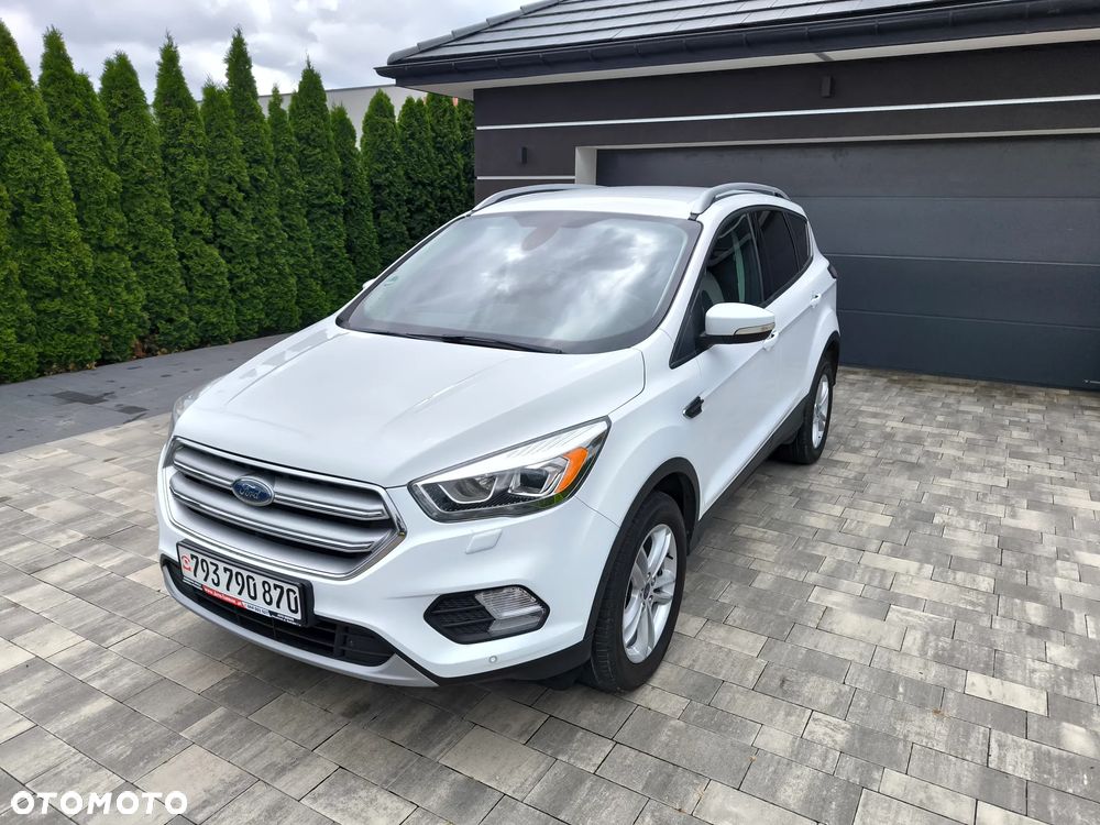 Ford Kuga 1.5 EcoBoost FWD Titanium ASS GPF - 9