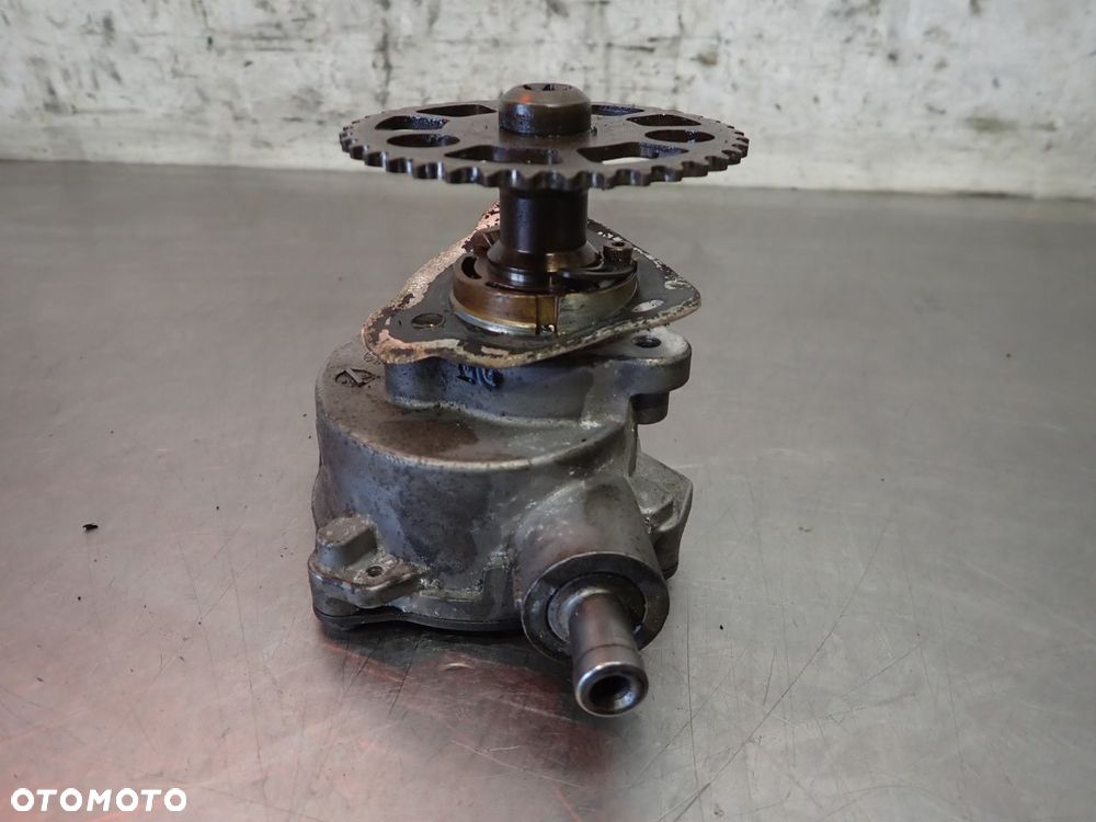 VACUM POMPA BMW E60 7519457 - 4