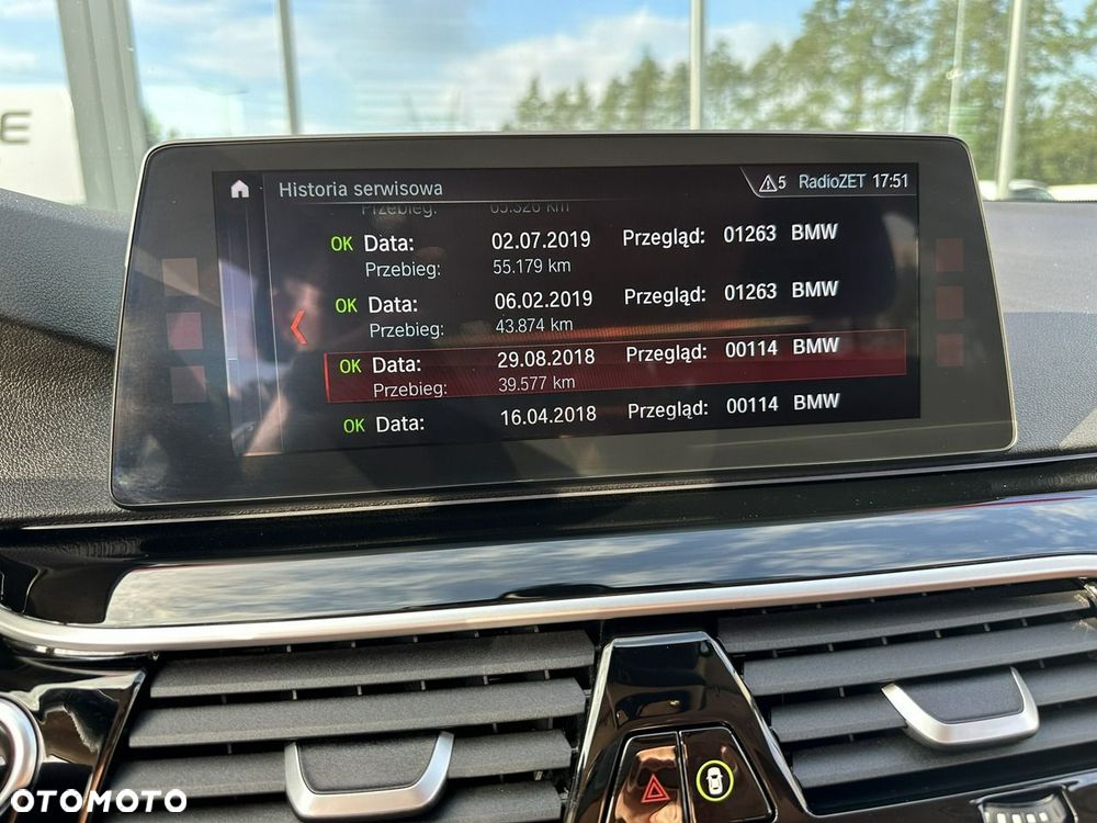 BMW Seria 5 520d xDrive - 27