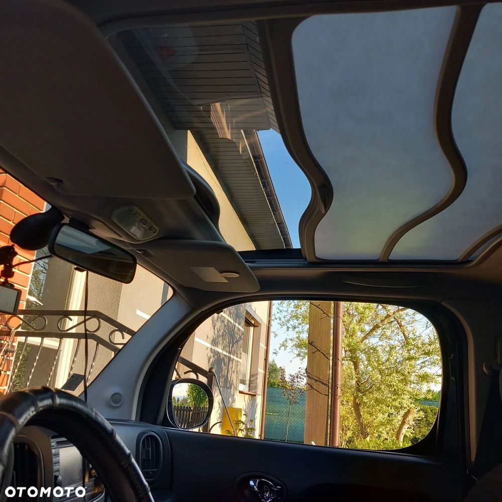 Nissan Cube - 15