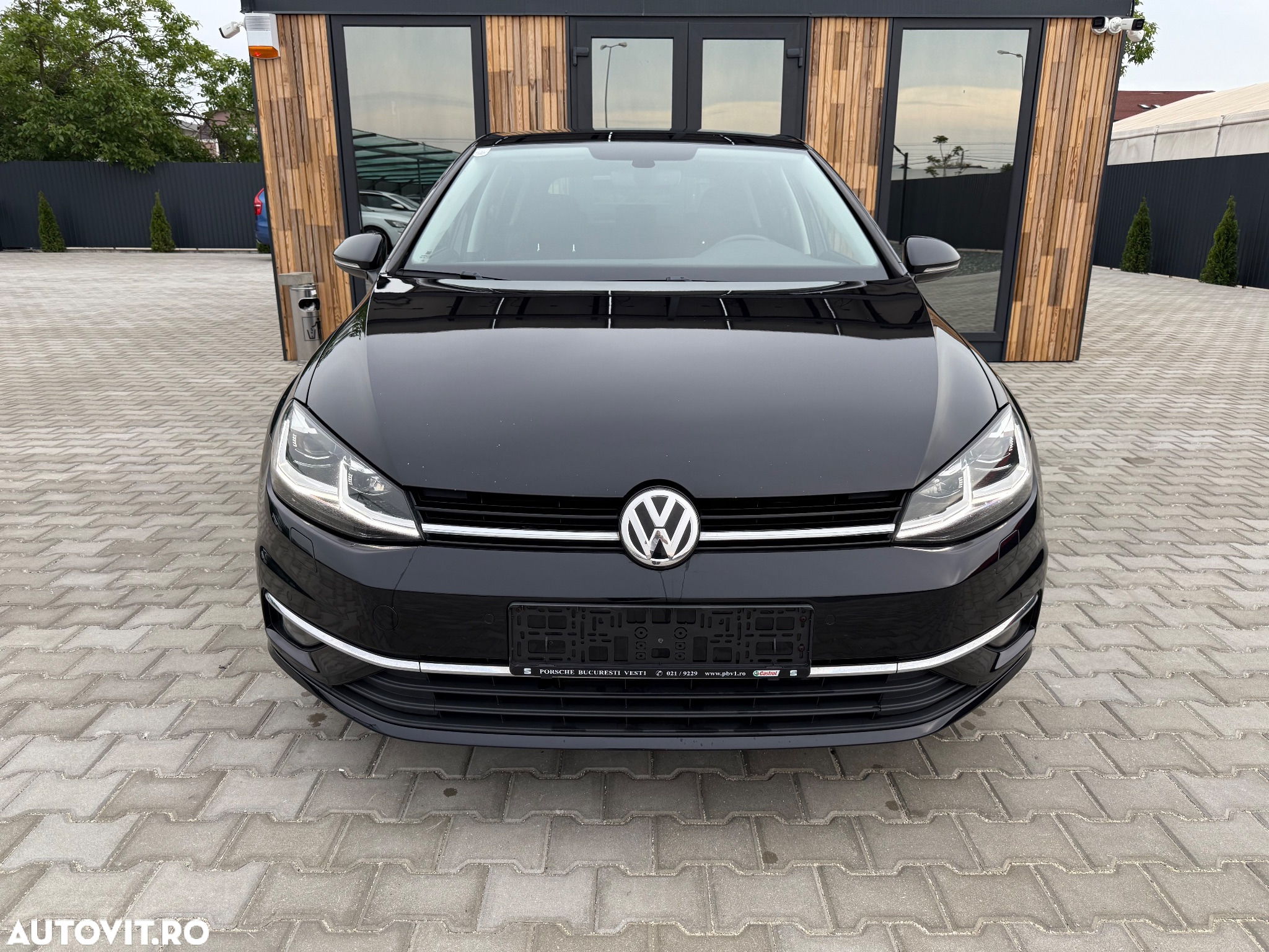 Volkswagen Golf 2.0 BlueTDI DSG Comfortline - 6