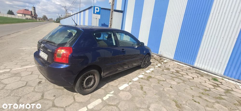 Toyota Corolla - 4