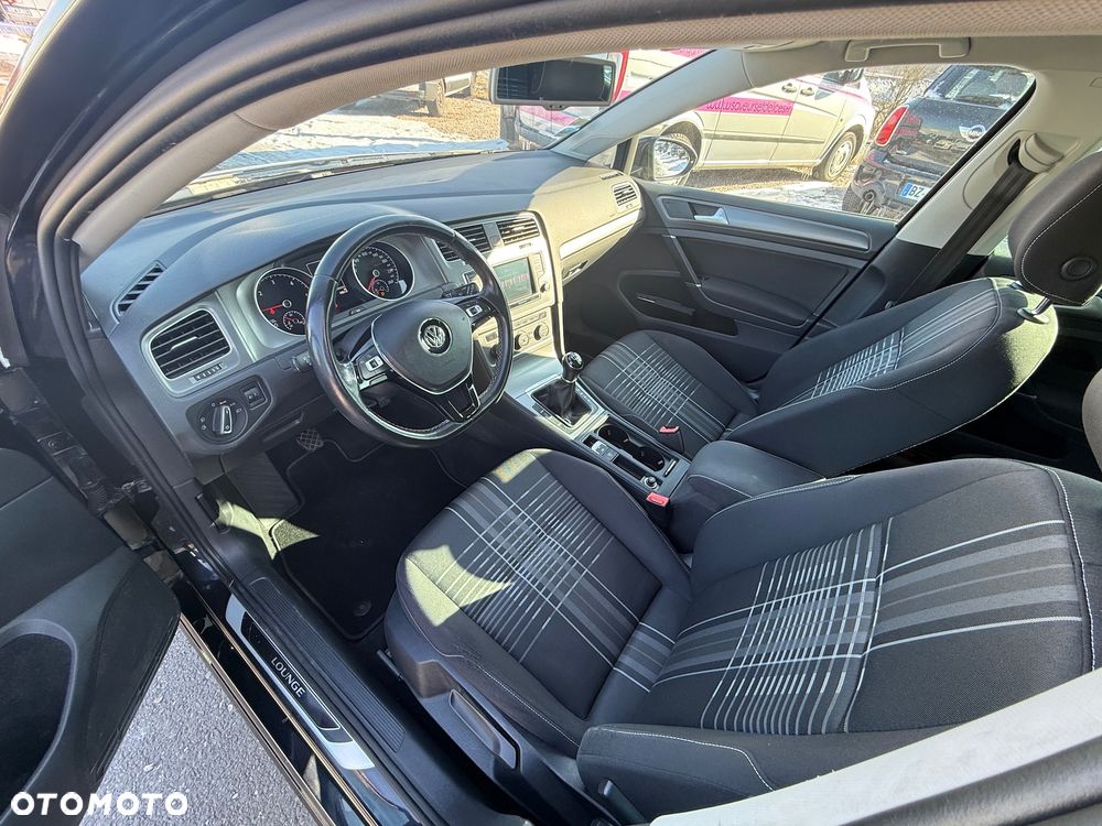 Volkswagen Golf 1.6 TDI BlueMotion Technology Lounge - 9