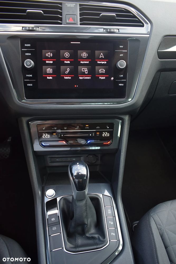 Volkswagen Tiguan 2.0 TDI Elegance DSG - 12