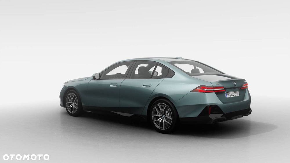 BMW Seria 5 520d mHEV M Sport - 3