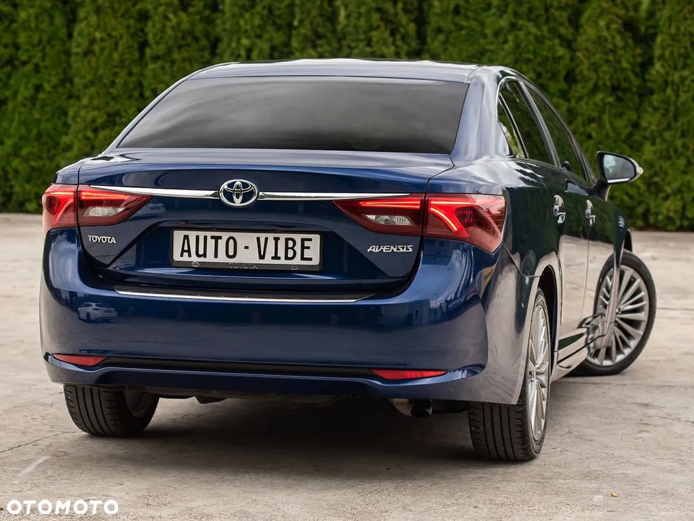Toyota Avensis Touring Sports 2.0 D-4D Team Deutschland - 12
