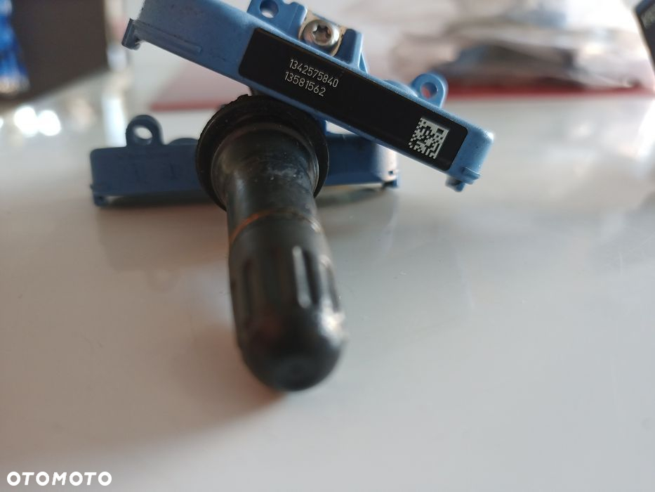 Czujnik ciśnienia TPMS Opel Adam Corsa 135.81562 GM NOWY ZAWÓR - 5