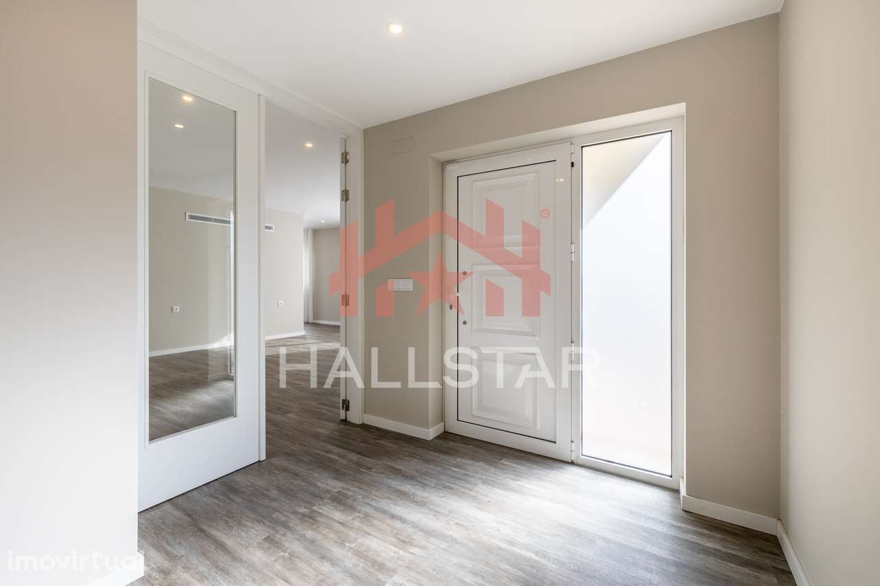 Moradia de Luxo T4 / Lote com 890m² / Marinha Grande - Grande imagem: 4/57