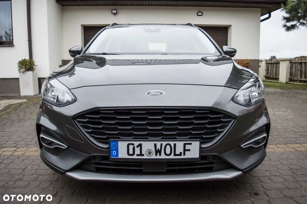 Ford Focus 1.0 EcoBoost Hybrid ACTIVE X - 2
