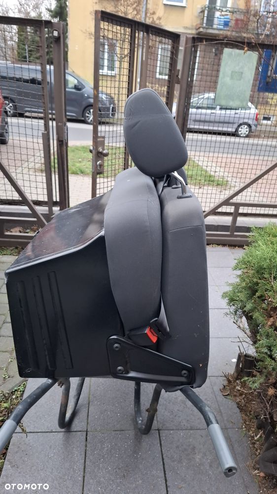 Volkswagen Caravelle - 29