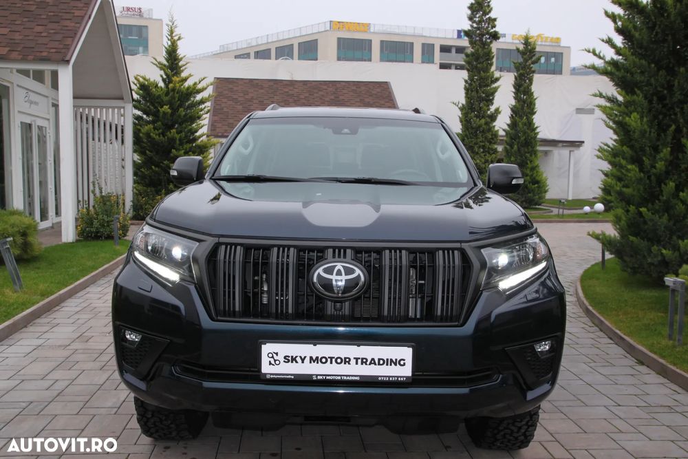 Toyota Land Cruiser 2.8l D-4D 204 CP A/T 7 locuri Luxury AVS Black - 3