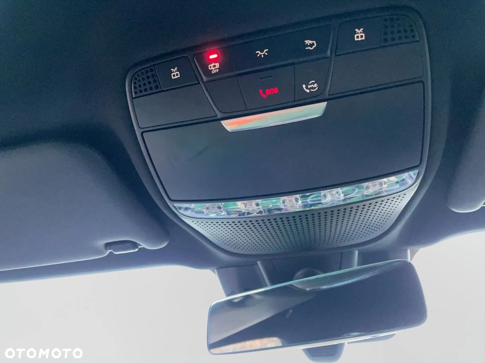 Mercedes-Benz Klasa E AMG 53 4Matic+ AMG Speedshift TCT-9G - 27