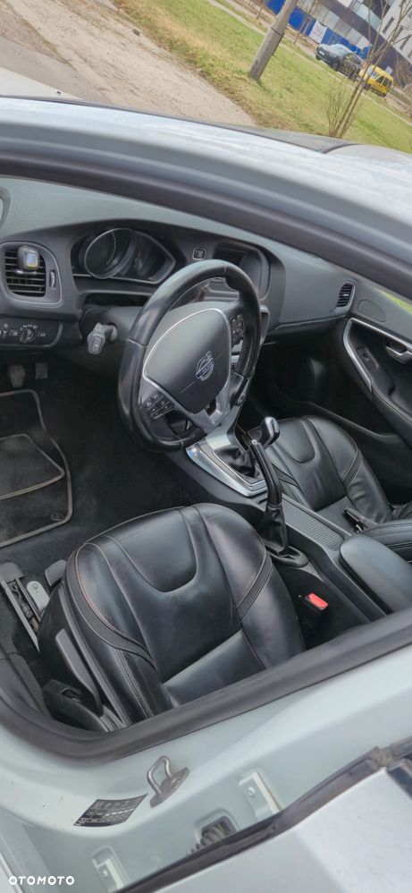 Volvo V40 T3 Ocean Race - 7